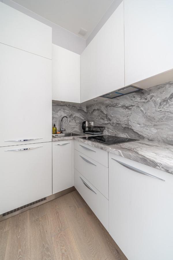 New Comfortable 2 Bedroom Cottage W/Big Terrace Jūrkalne Esterno foto